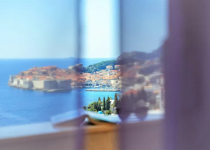 Colors - Old Town View No1 *