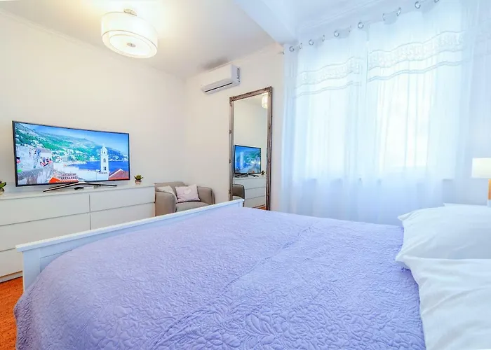 Colors - Old Town View No1